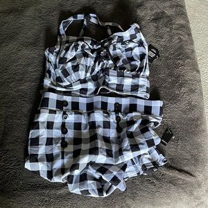 Retro Chic by Torrid 2 Piece Bathing Suit in gingham
